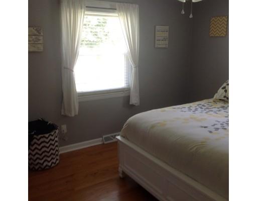 25 Berard Cir, Springfield, MA 01128 photo 7