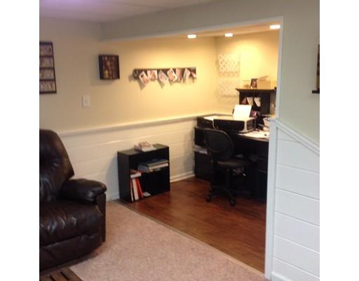 25 Berard Cir, Springfield, MA 01128 photo 17