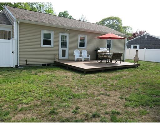 39 Harbeck St, Acushnet, MA 02743 photo 2