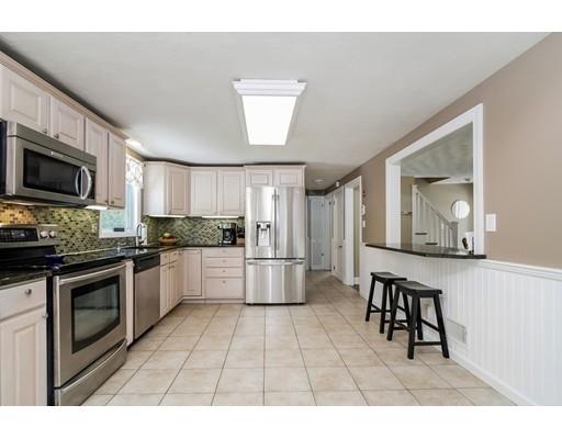 4 Lee Rd, Sharon, MA 02067 photo 3