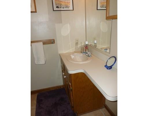 2 Samoset Rd, Worcester, MA 01604 photo 18