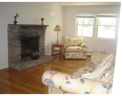 6 Clover Ln, Canton, MA 02021 photo 2