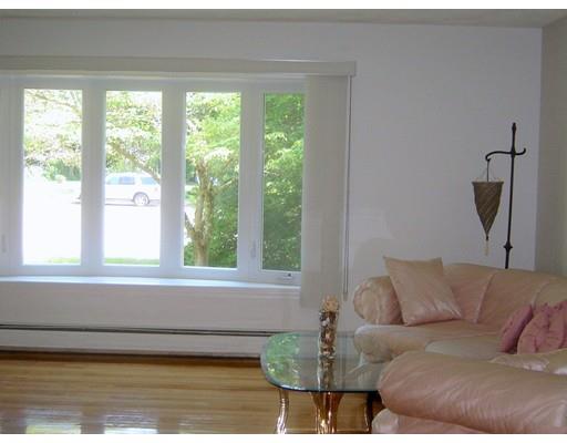 6 Clover Ln, Canton, MA 02021 photo 8
