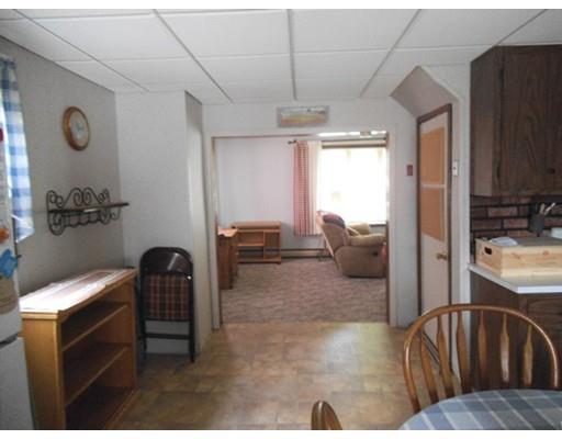 192 Davis St, Springfield, MA 01104 photo 4