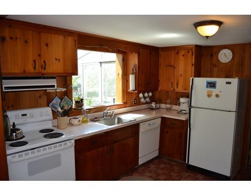 26 Wakefield St, Reading, MA 01867 photo 8