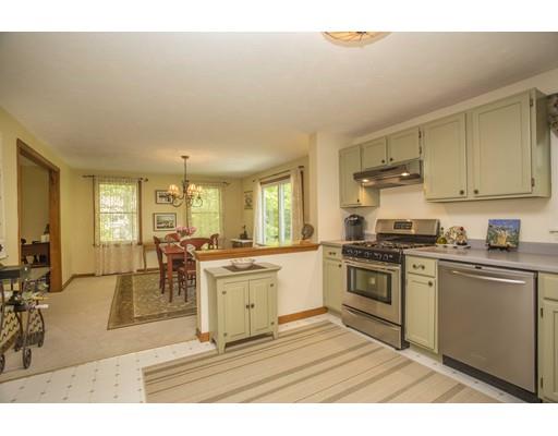 52 King St, Raynham, MA 02767 photo 5