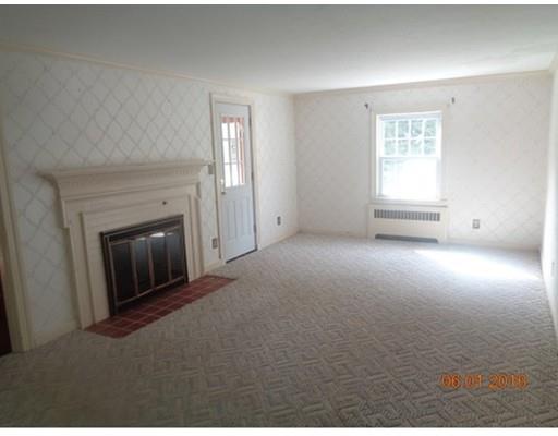 1 Saxon Rd, Worcester, MA 01602 photo 7