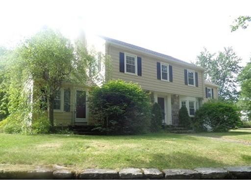 1 Saxon Rd, Worcester, MA 01602 photo 2