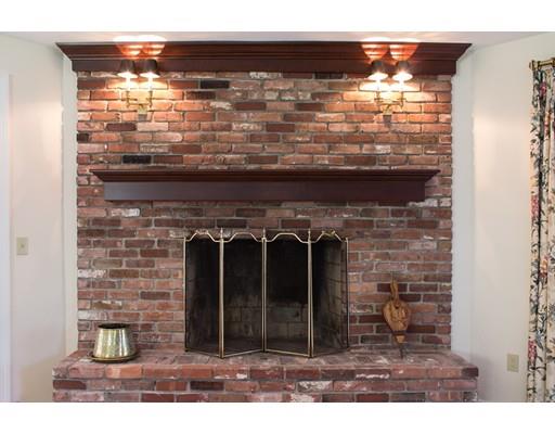 35 Myrtle St, Millis, MA 02054 photo 3
