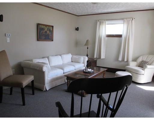 82 Bogle St, Fall River, MA 02723 photo 4