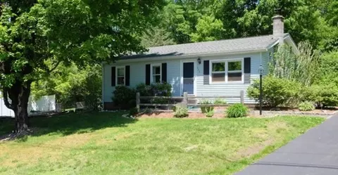 256 Brookside Cir, Northampton, MA 01062 photo 1