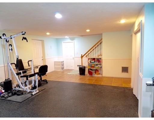 628 Wethersfield St, Rowley, MA 01969 photo 17