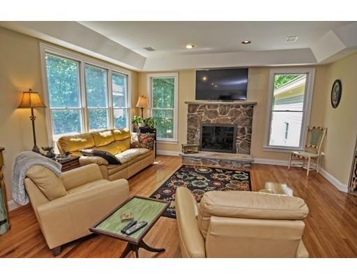 2 Rushworth Ln, Middleton, MA 01949 photo 10
