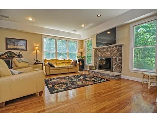 2 Rushworth Ln, Middleton, MA 01949 photo 11