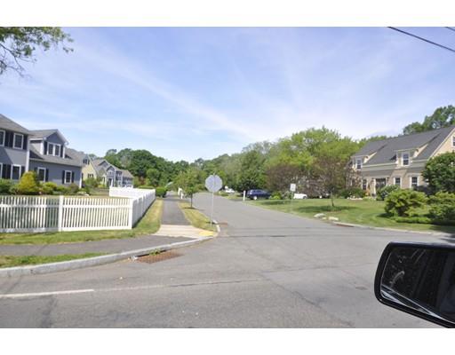 5 Crossman Ln, Danvers, MA 01923 photo 2