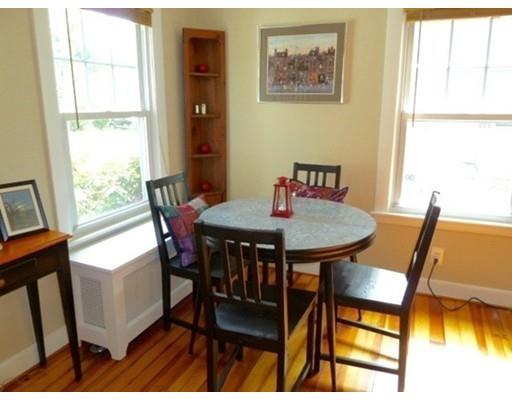 16 Rosella St, Springfield, MA 01118 photo 4