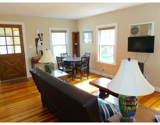 16 Rosella St, Springfield, MA 01118 photo 5