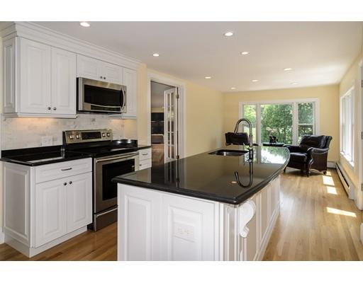 71 Oak St, Wellesley, MA 02482 photo 5