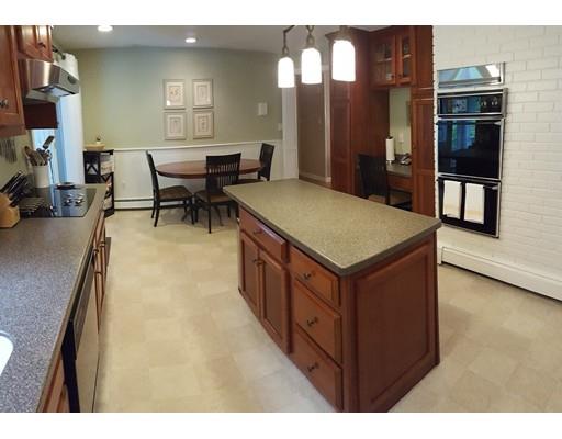 7 Mohawk Rd, Canton, MA 02021 photo 4