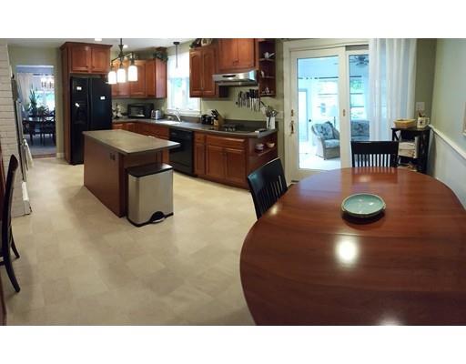 7 Mohawk Rd, Canton, MA 02021 photo 3