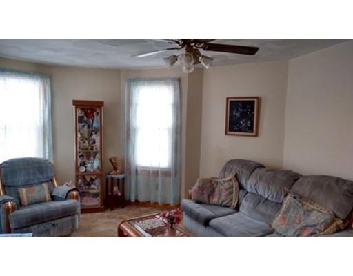 35 Mansfield St, Everett, MA 02149 photo 4
