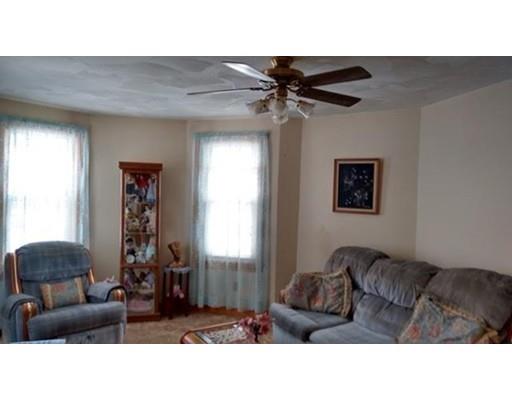 35 Mansfield St, Everett, MA 02149 photo 2