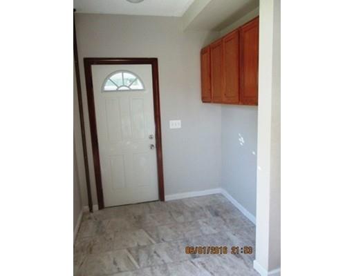 229 Wilbraham Rd, Springfield, MA 01109 photo 15