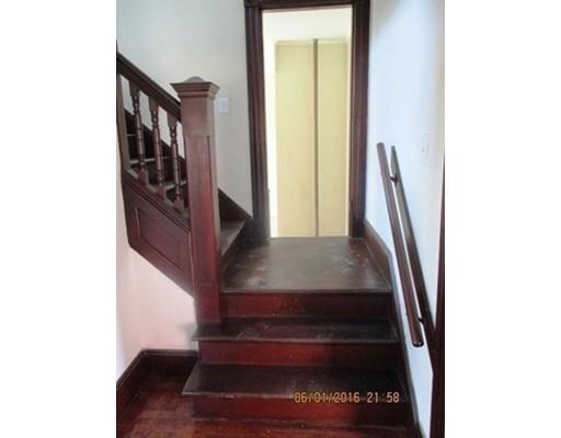 229 Wilbraham Rd, Springfield, MA 01109 photo 20