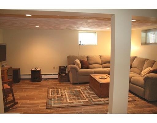14 Milton Rd, Danvers, MA 01923 photo 12