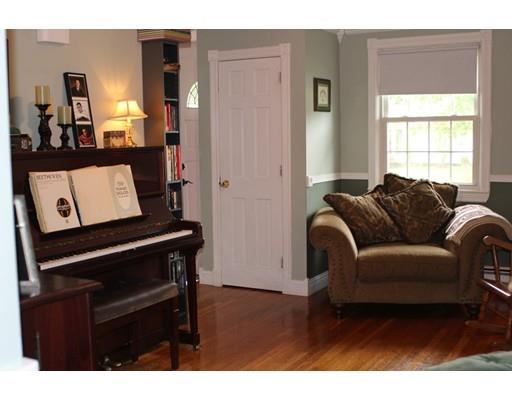8 Ruthellen Rd, Hudson, MA 01749 photo 9