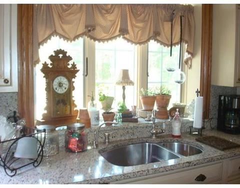 56 Blackstone St, Mendon, MA 01756 photo 7