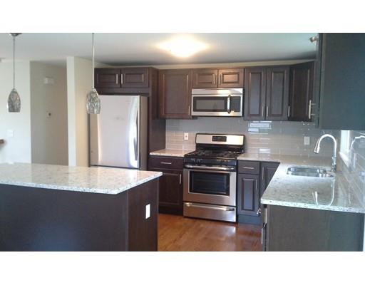 1019 Montgomery St, Fall River, MA 02720 photo 4