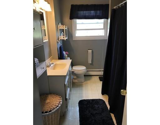51 Dodge Hill Rd, Sutton, MA 01590 photo 10
