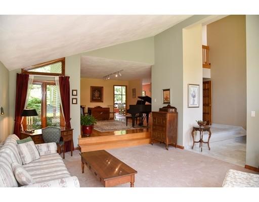 4 Samos Cir, Middleton, MA 01949 photo 9