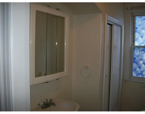 96 E Mountain St, Worcester, MA 01606 photo 9