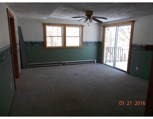 107 Hartness Rd, Sutton, MA 01590 photo 2