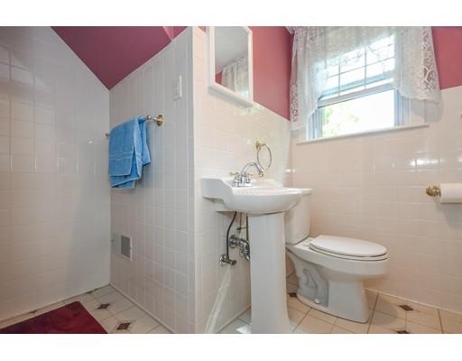 976 Greendale Ave, Needham, MA 02492 photo 9