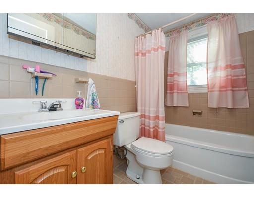 976 Greendale Ave, Needham, MA 02492 photo 5