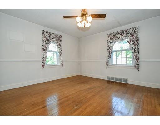 976 Greendale Ave, Needham, MA 02492 photo 6