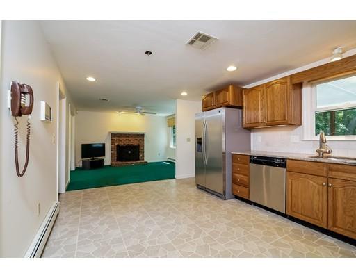 13 Henrys Path, Upton, MA 01568 photo 6