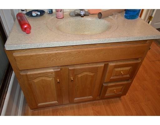 41 Suffolk St, Worcester, MA 01604 photo 15