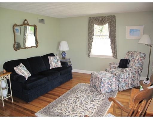 34 Vesey Rd, Randolph, MA 02368 photo 4