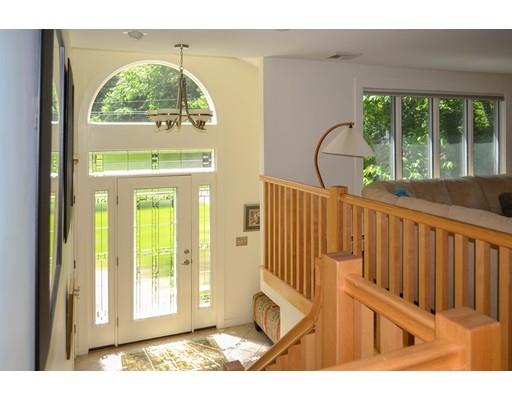 5 Lothrop Rd, Acton, MA 01720 photo 2