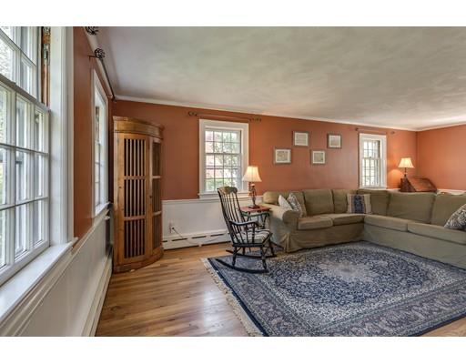 22 Beacon St, Beverly, MA 01915 photo 5