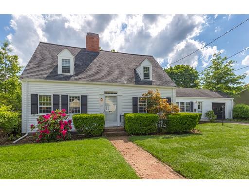 22 Beacon St, Beverly, MA 01915 photo 2