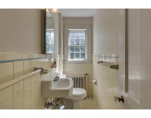 22 Beacon St, Beverly, MA 01915 photo 16