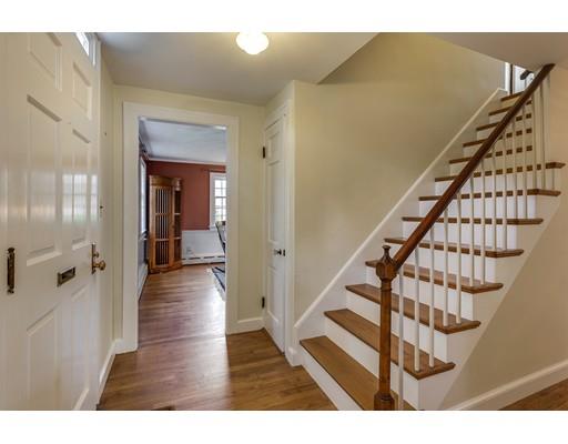 22 Beacon St, Beverly, MA 01915 photo 3