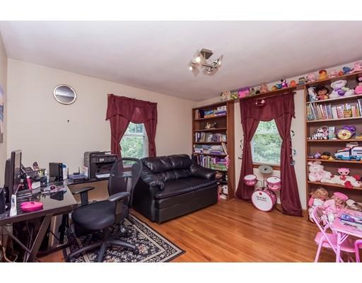 100 Flint St, Springfield, MA 01129 photo 12