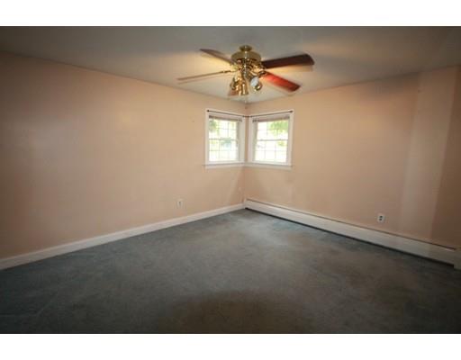 479 Plumtree Rd, Springfield, MA 01118 photo 13