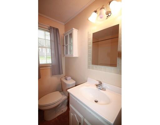 479 Plumtree Rd, Springfield, MA 01118 photo 5